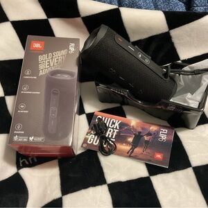 JBL Flip 6 Portable Bluetooth Speaker - Black